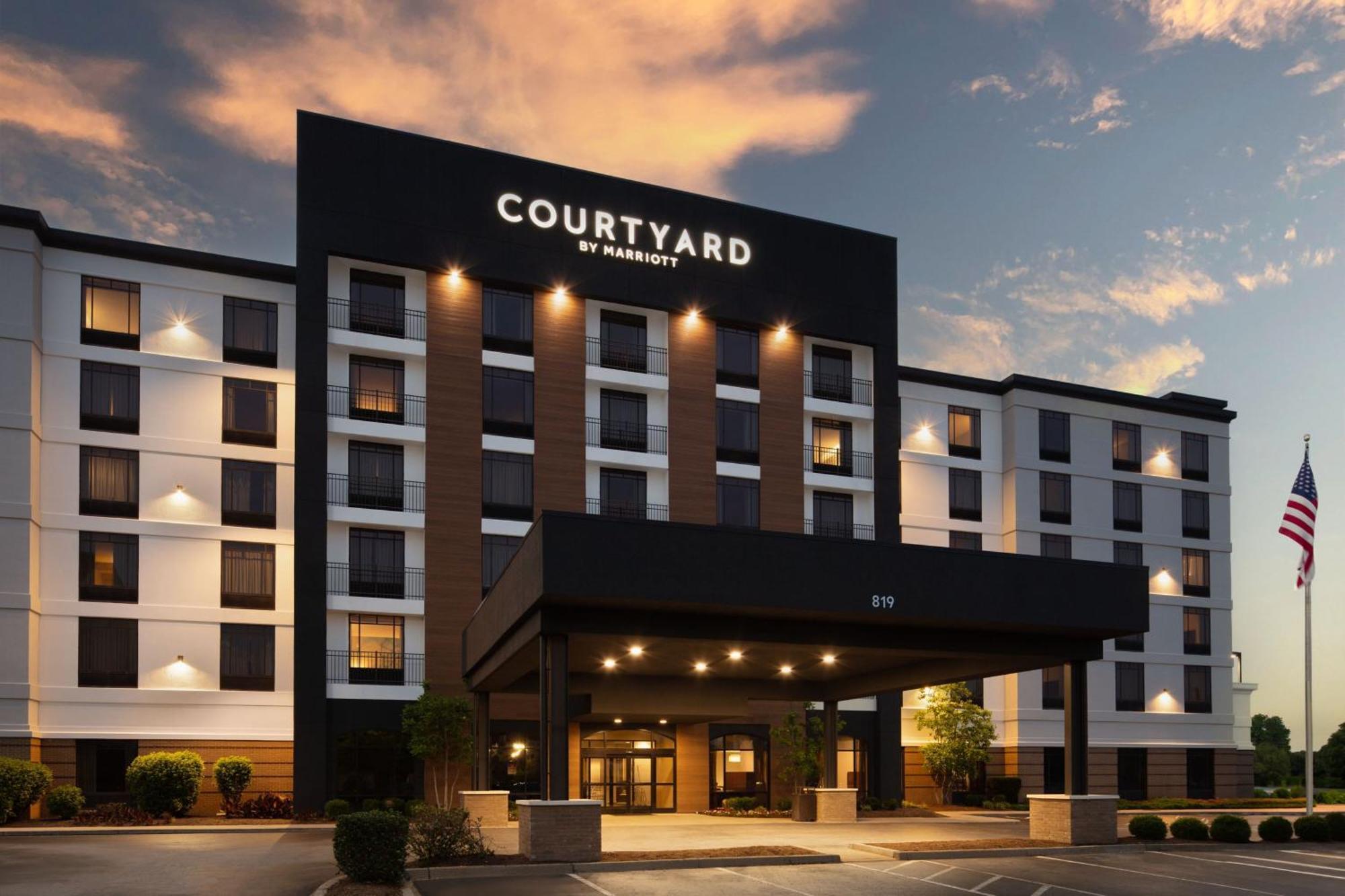 Courtyard Louisville Airport Exterior foto